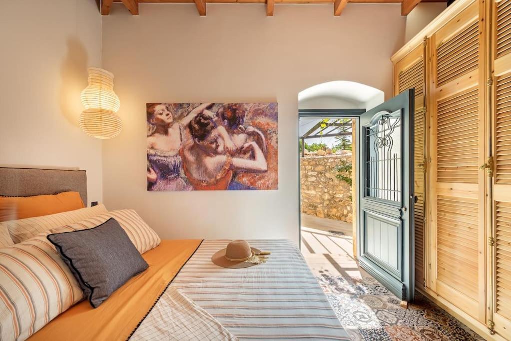 Villa Aiolia Kondoyenadha Luaran gambar