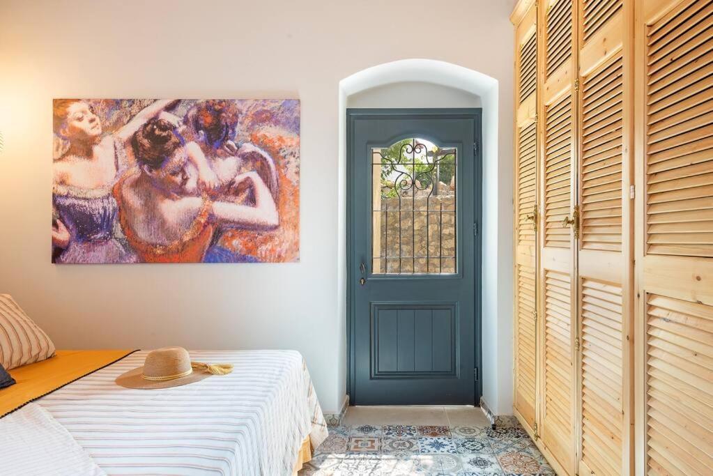 Villa Aiolia Kondoyenadha Luaran gambar