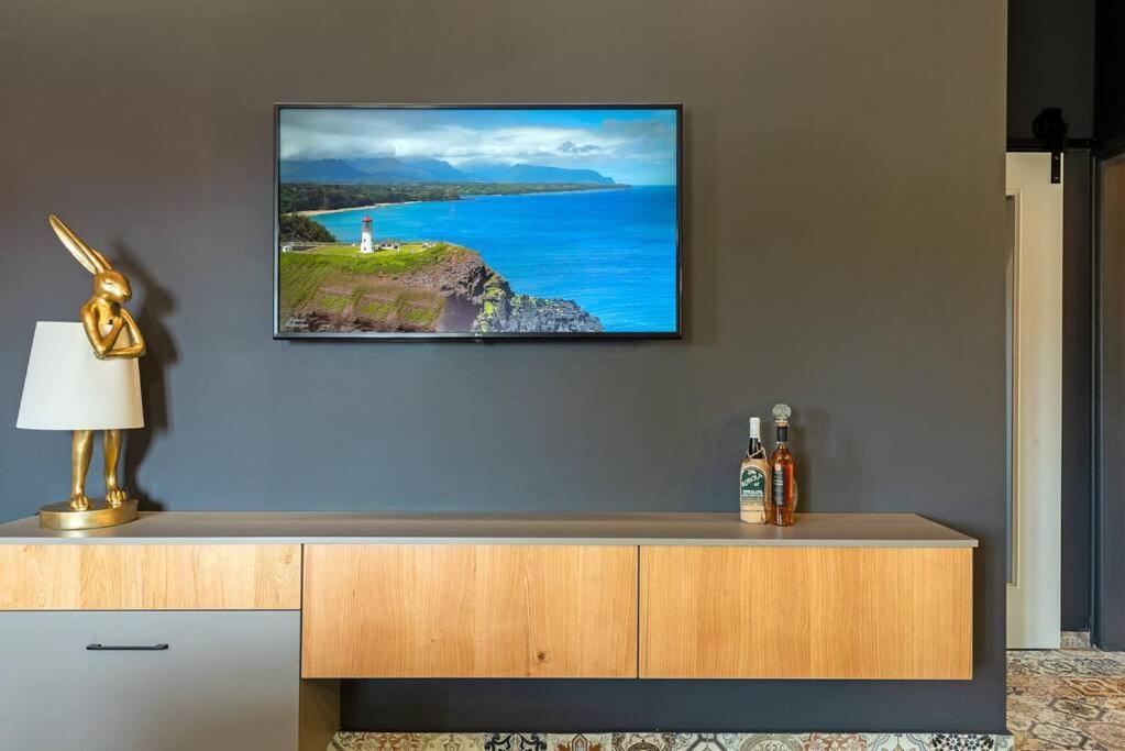 Villa Aiolia Kondoyenadha Luaran gambar