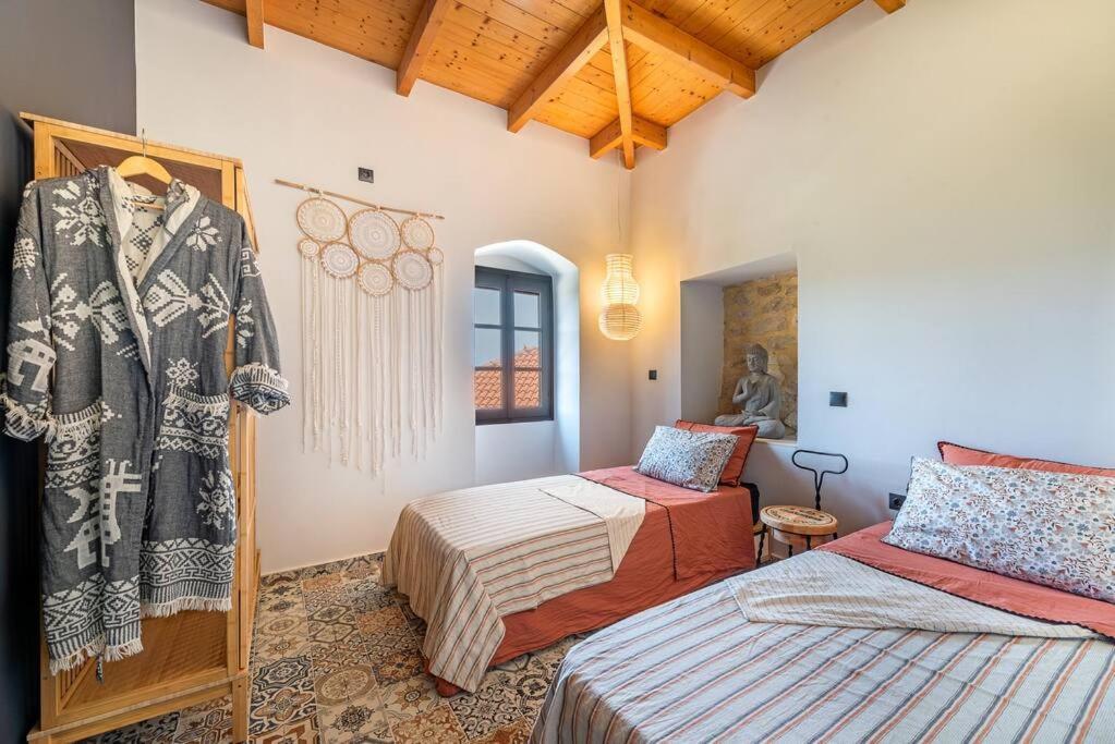 Villa Aiolia Kondoyenadha Luaran gambar